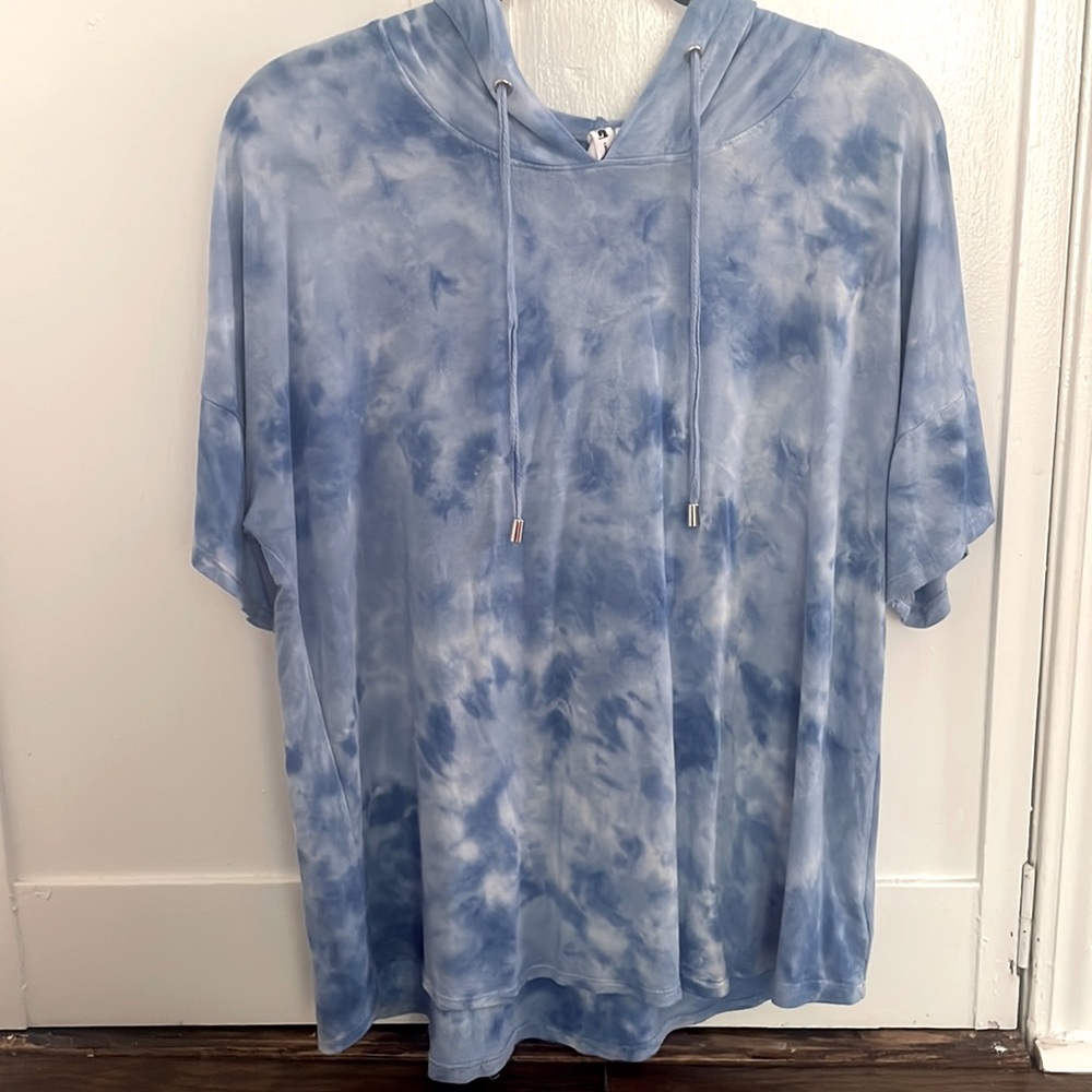 Cable & Gauge Tie Dye Short Sleeve Hoodie